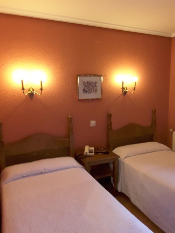 Riodeva Hotel Unquera Eksteriør billede